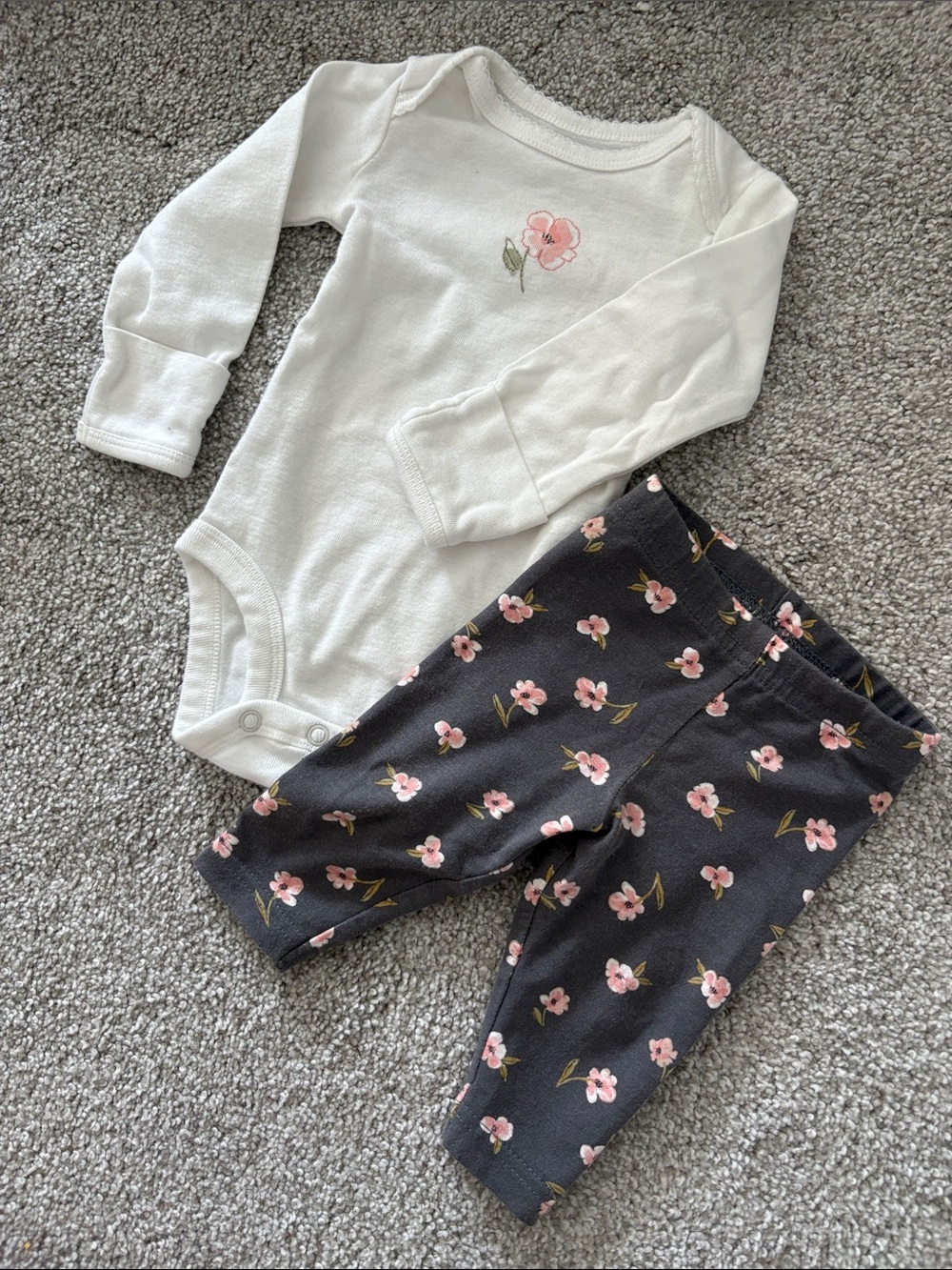 Baby Girls White Floral Bodysuit & Pink Flower Pants Matching Set